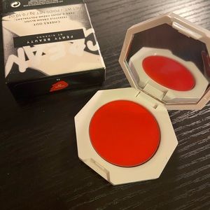 Fenty Beauty Cheeks Out Freestyle Cream Blush